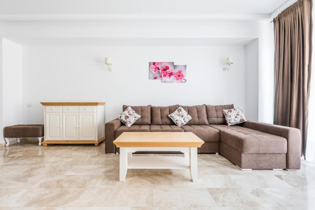 Sns Apartament In Vila Sophia Mamaja Zewnętrze zdjęcie