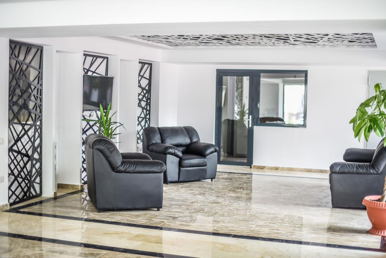 Sns Apartament In Vila Sophia Mamaja Zewnętrze zdjęcie