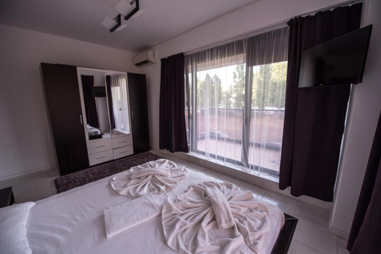 Sns Apartament In Vila Sophia Mamaja Zewnętrze zdjęcie