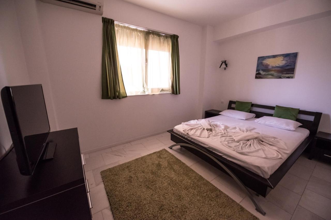 Sns Apartament In Vila Sophia Mamaja Zewnętrze zdjęcie