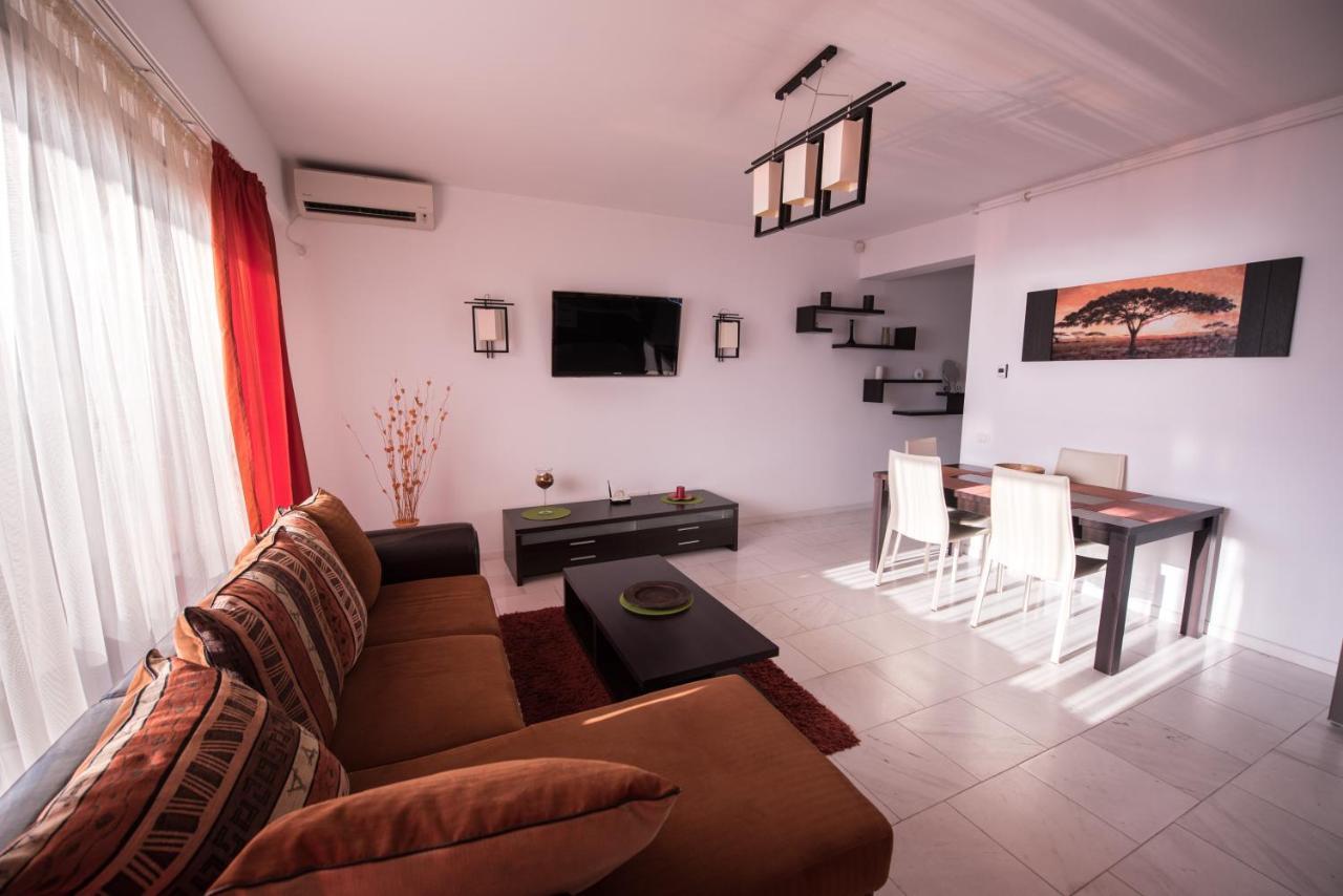 Sns Apartament In Vila Sophia Mamaja Zewnętrze zdjęcie